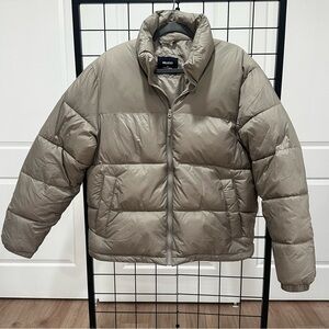 Hollister Men’s Taupe Mock Neck Puffer Jacket - Size Medium